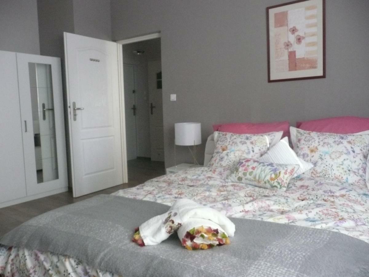 Sunny Wisla River Apartment Warschau Exterior foto